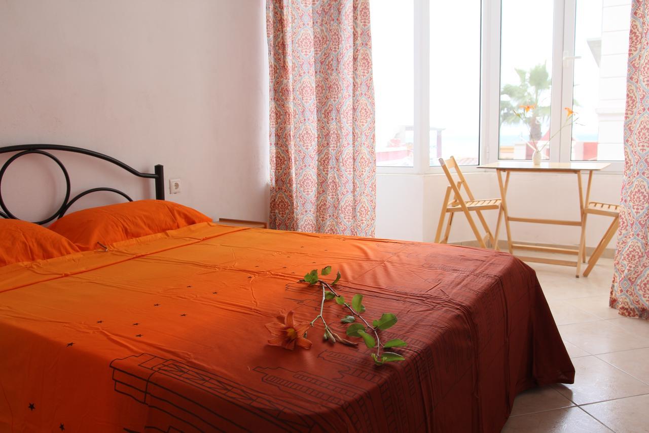 Madalenas B&B Пелекас Екстериор снимка